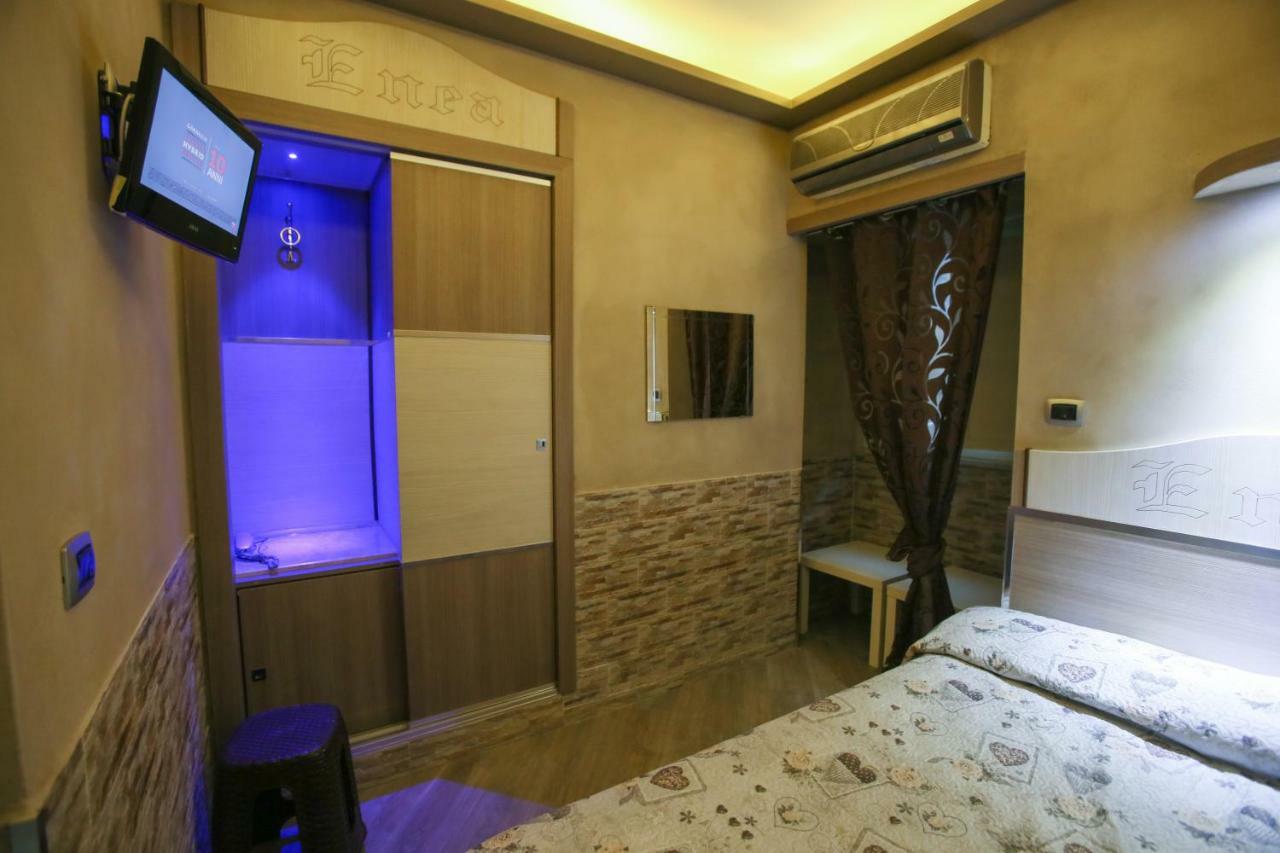 Couette-café Enea Naples